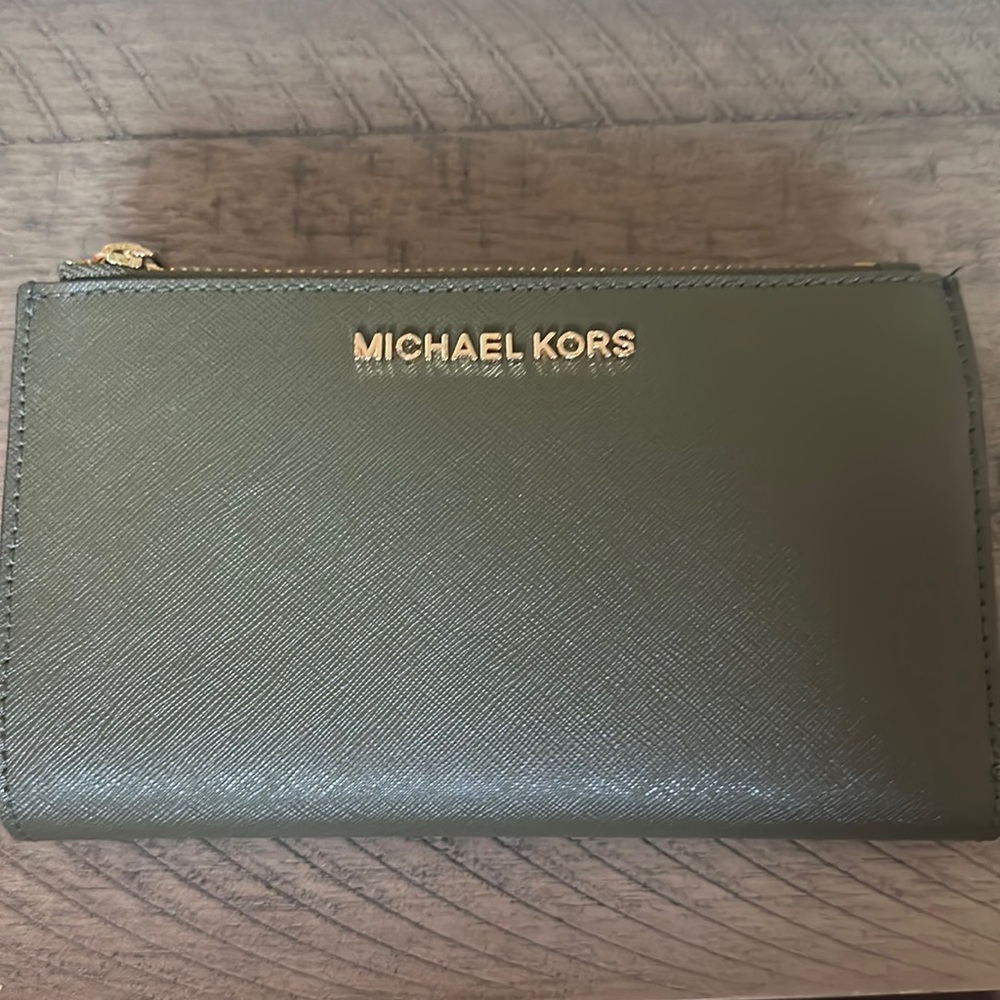 Michael Kors Wristlet